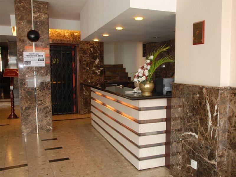 Hotel Casamara Канди Екстериор снимка